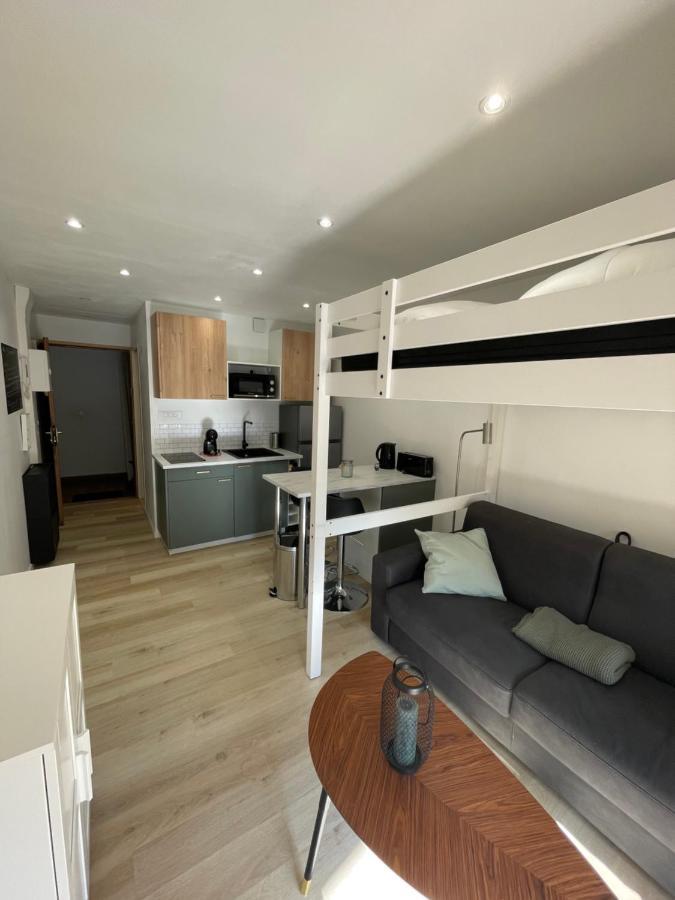 Studio Climatise Piscine Et Proche Plage Sanary-sur-Mer Buitenkant foto